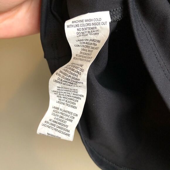 Fabletics Ashlynn Racerback Built In Bra Workout Sport Tank Top Shirt Black - Picture 12 of 13